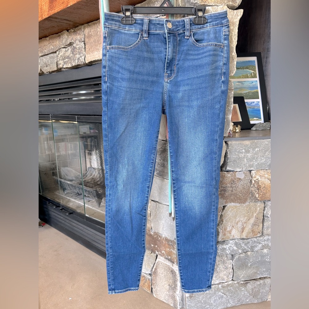 American Eagle High-Rise Jegging